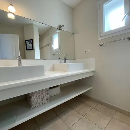 6 Pieces Avec Jardin Clos, Animaux Admis, Wi-fi Gratuit Et Proche - - Fr-1-246a-207 度假居