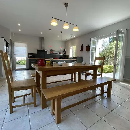 Bord De Mer, 10 Pers, 5 Chbres, Proche Plage, Jardin Prive, Wifi, Animaux Ok - Fr-1-246a-207 * Saint-Georges-d'Oleron