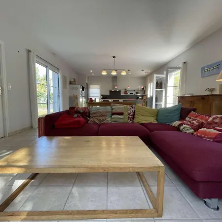 Semesterbostad Bord De Mer, 10 Pers, 5 Chbres, Proche Plage, Jardin Prive, Wifi, Animaux Ok - Fr-1-246a-207 Saint-Georges-d'Oleron