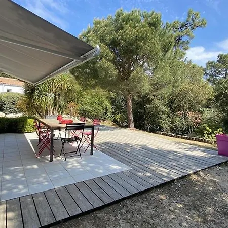 6 Pieces Avec Jardin Clos, Animaux Admis, Wi-fi Gratuit Et Proche - - Fr-1-246a-207 Feriehus Saint-Georges-d'Oleron